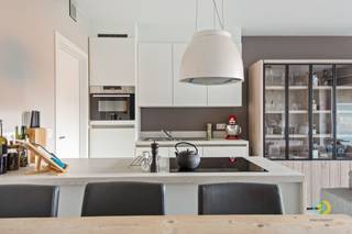 Cet appartement au rez-de-chaussée est situé dans un quartier résidentiel calme à Vilvoorde, avec des liaisons faciles vers le Ring et à proximité...