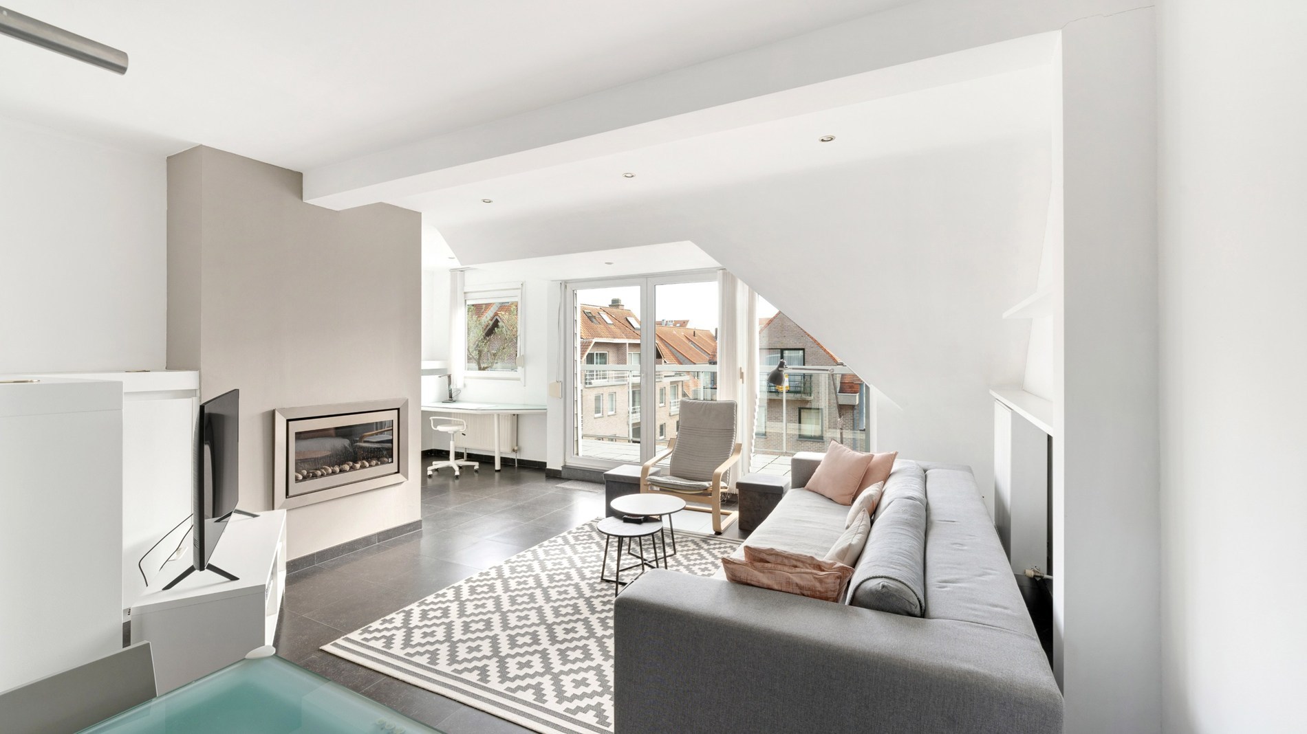 Ruim duplex appartement met zonnige terrassen in hartje Knokke - foto 1