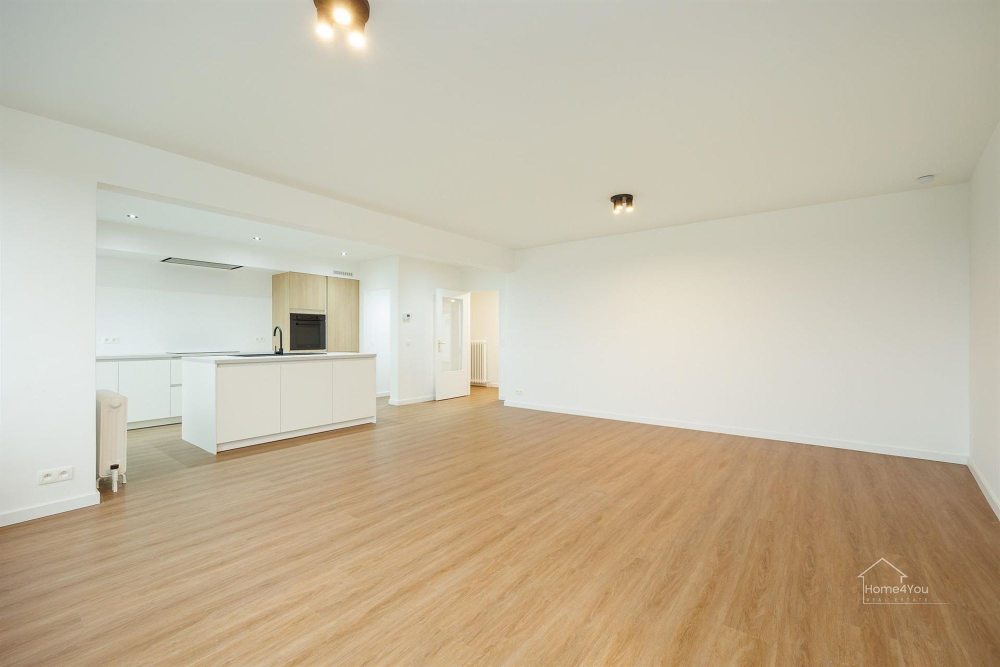 Ruim en gerenoveerd 3-slaapkamerappartement met 2 terrassen - foto 5
