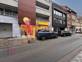 INVESTERINGSOPPORTUNITEIT! Fantastisch commercieel gelegen handelspand met een oppervlakte van 623 m² te koop (verhuurd --> investering) in...