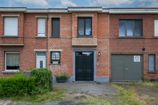 Instapklare energiezuinige woning met zonnige tuin en garageDeze instapklare en energiezuinige woning is praktisch ingedeeld en biedt een...