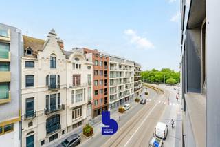 Ruim en lichtrijk appartement in hartje Oostende op wandelafstand van zee en strand!Droomt u van wonen aan de kust midden in het bruisende centrum...