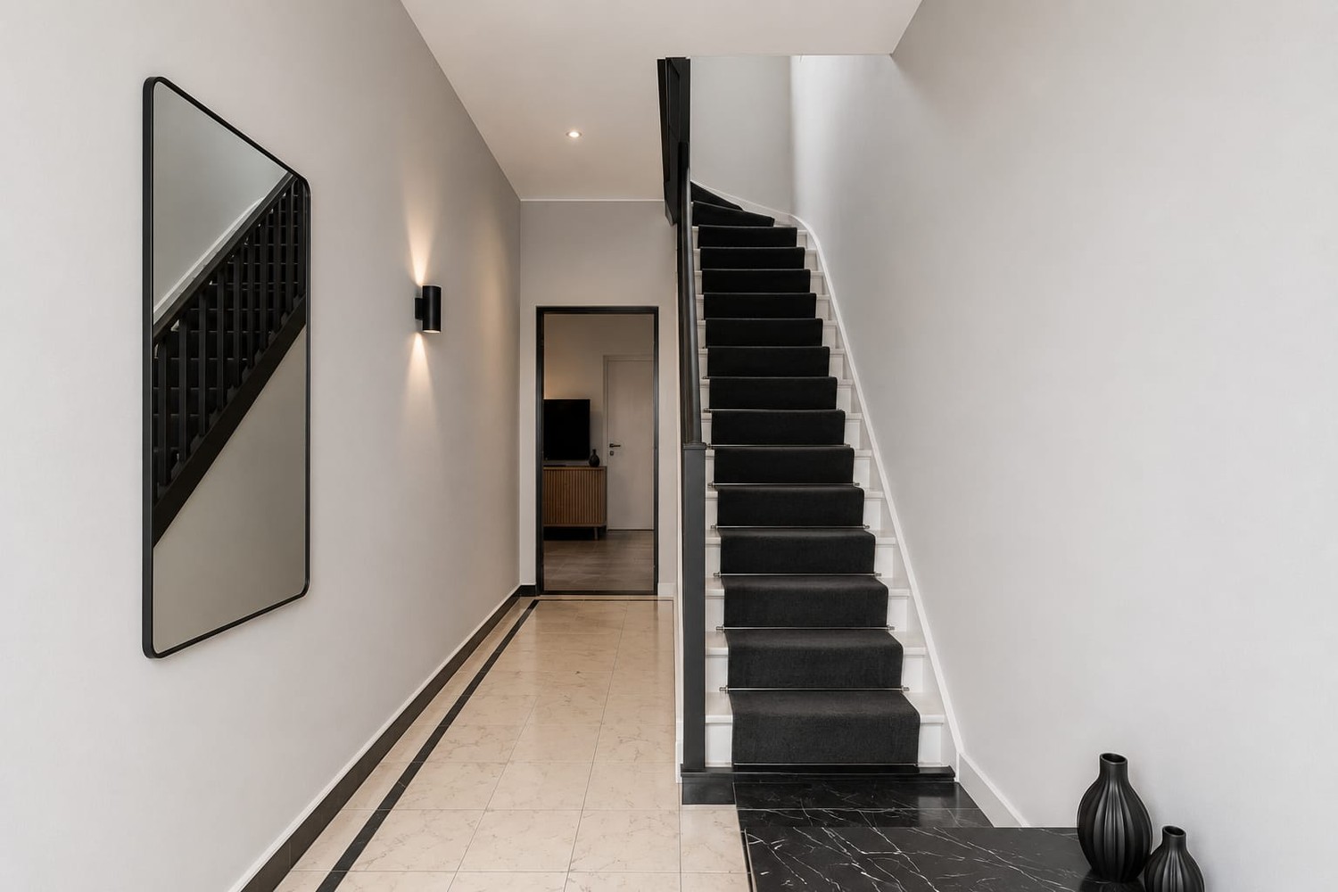 Instapklare woning met 4 slpkrs met gezellige stadstuin en garage - foto 4