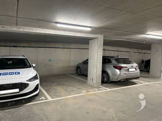 Recent open pitches in the newly built complex Burenberg.Ideally located within walking distance from the center of Leuven, a stone's throw from the...