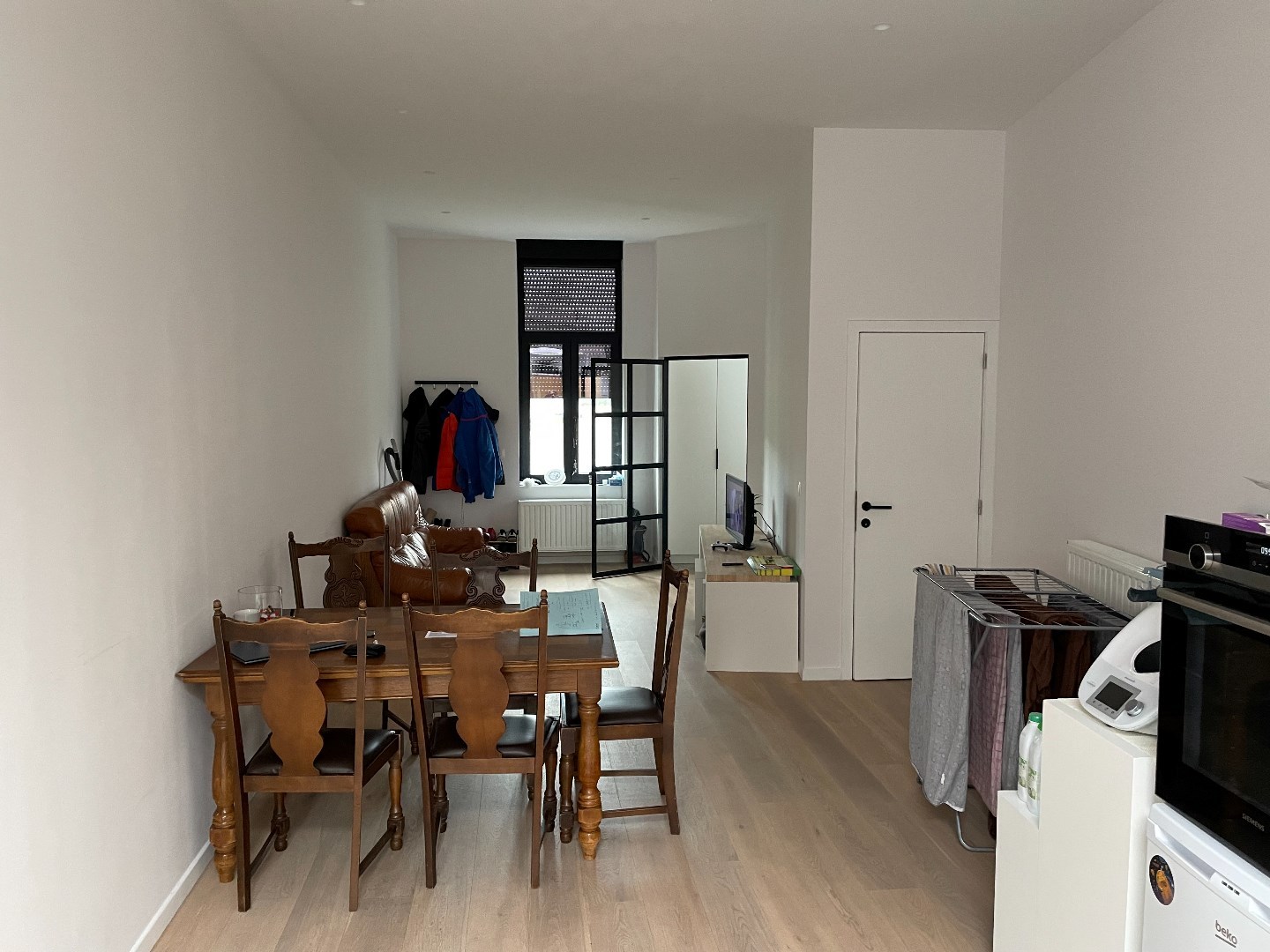 Vernieuwde, energiezuinige woning in centrum Evergem - foto 3