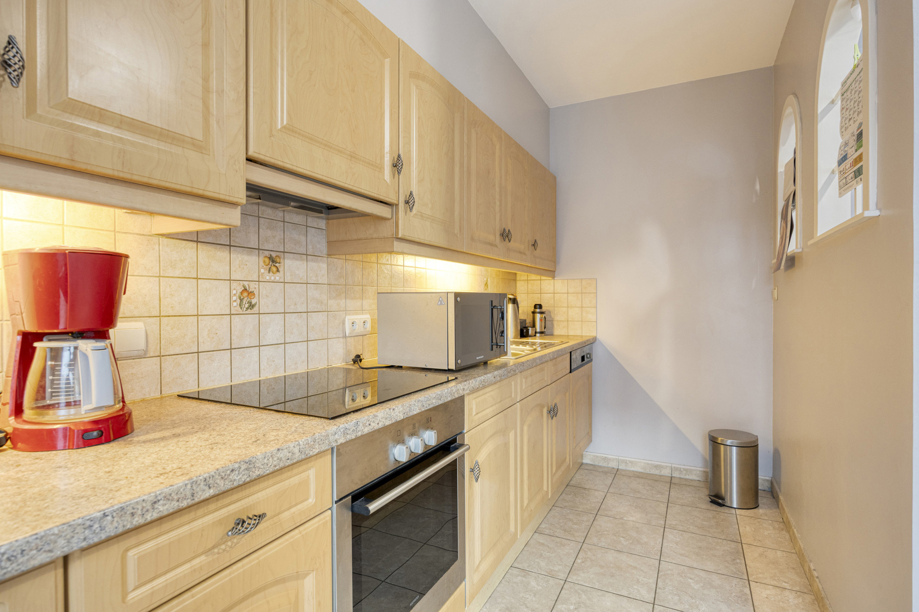 Instapklaar appartement met 2 slaapkamers en garage! - foto 4