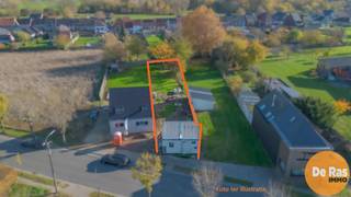 IMPE- Bouwgrond voor gesloten bebouwingDit perceel (volgens plan LOT 2 + LOT4), voor gesloten bebouwing, is gelegen in het landelijke Impe, nabij...