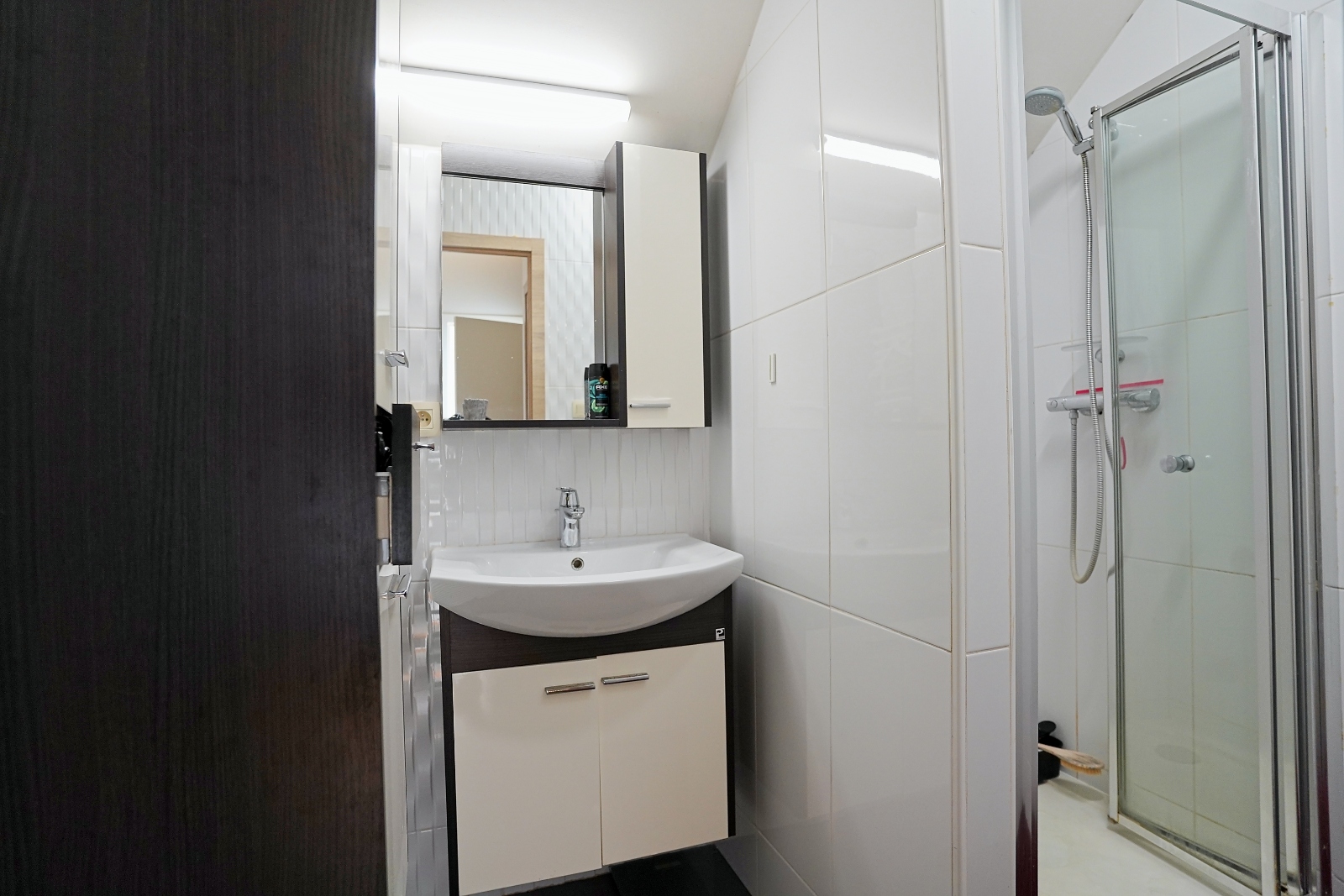 Zeer lichtrijk appartement nabij het centrum van Sint-Gillis-Dendermonde - foto 5