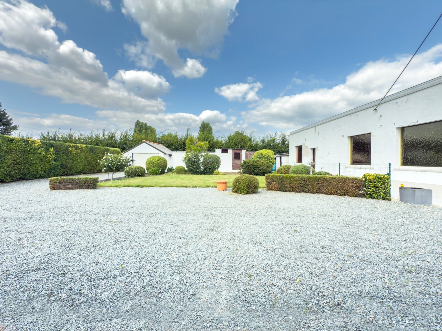 Karaktervolle woning met grote garage nabij centrum St.-Lievens-Houtem - foto 3