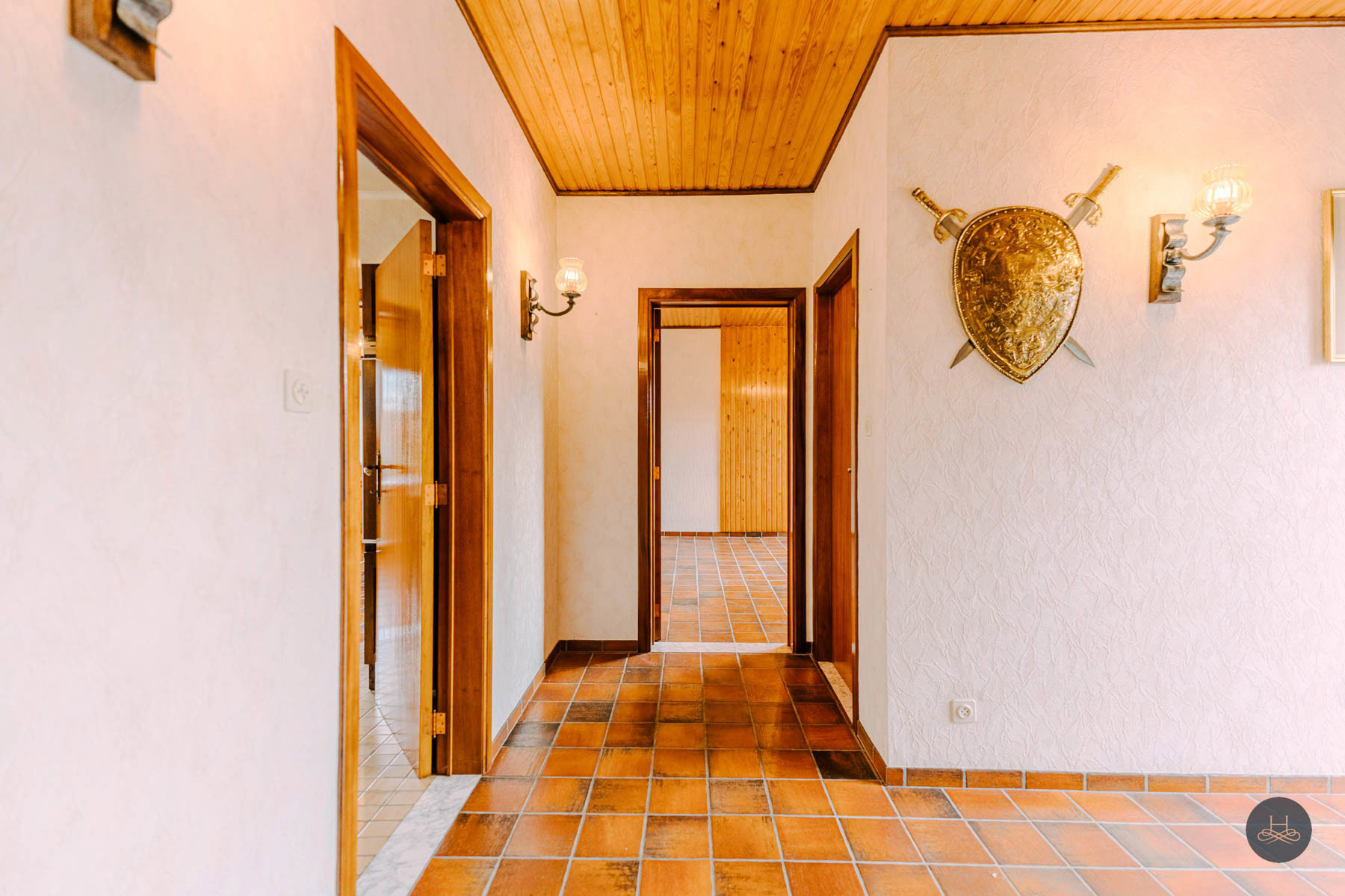 Ruime gezinswoning met garage en tuin op toplocatie - foto 5