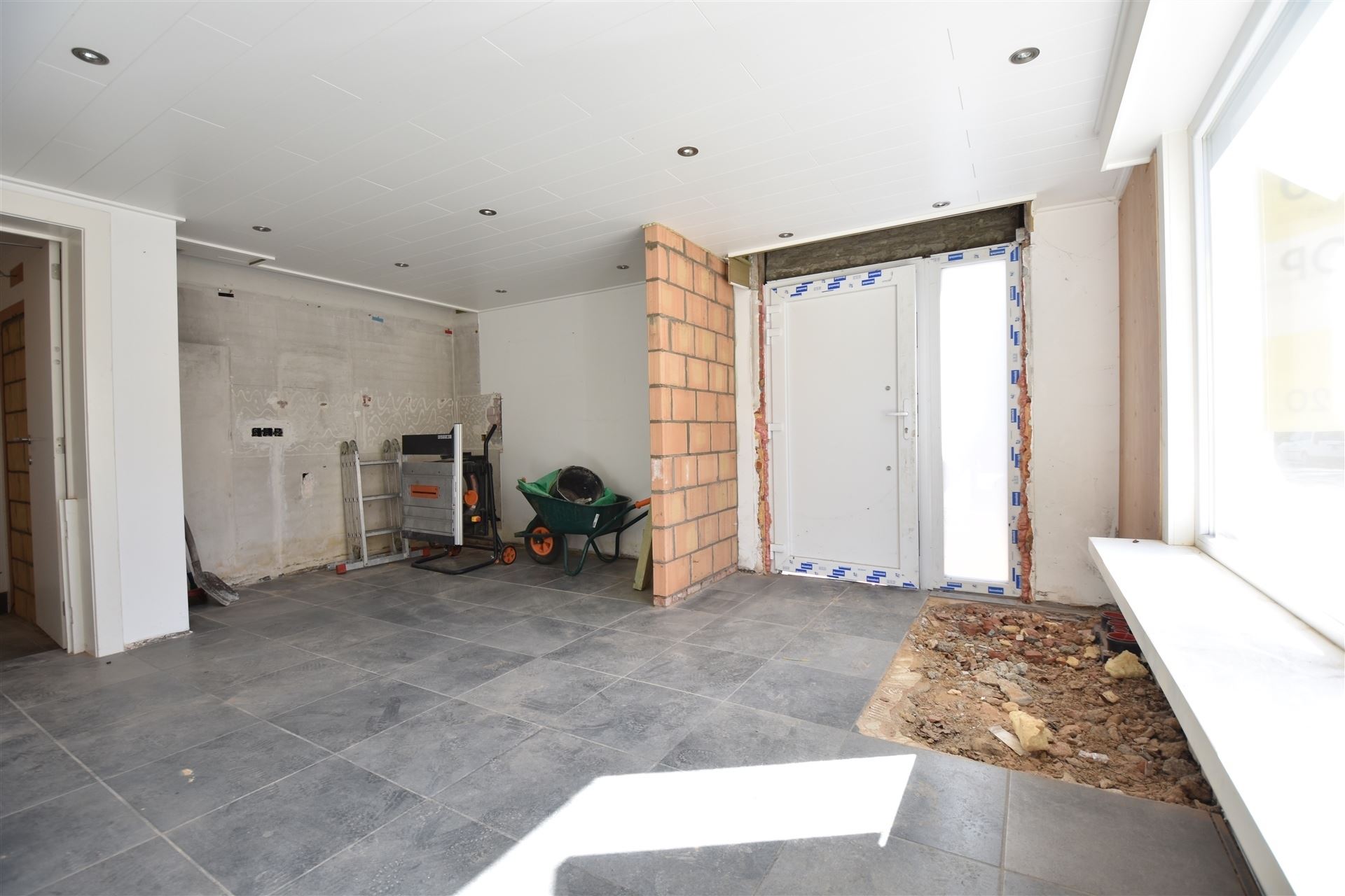 House for sale in Roeselare with 4 bedrooms - photo 2