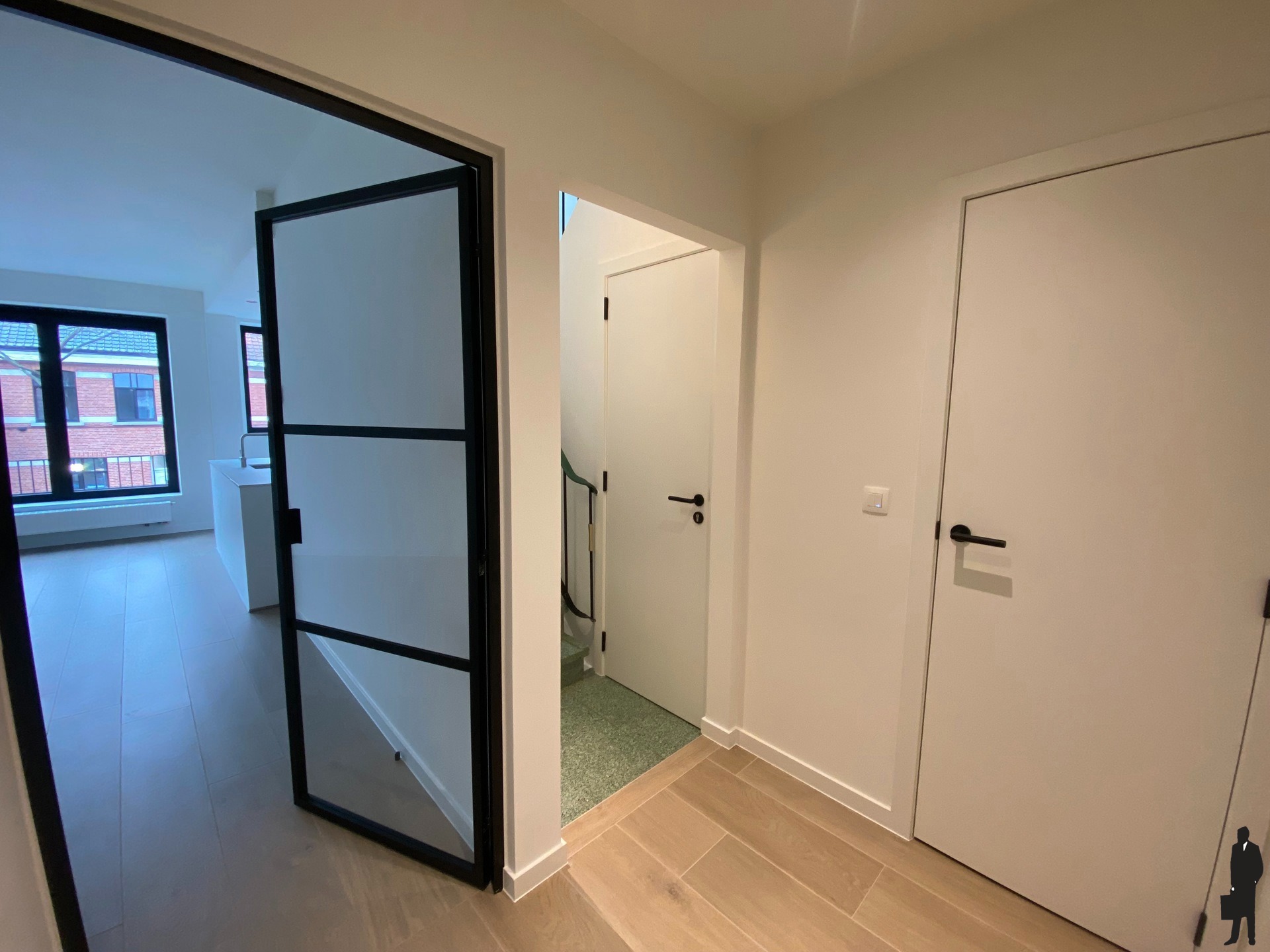 Volledig gerenoveerd duplex appartement van (ca.125m²) met terras nabij het centrum van Brasschaat - foto 3