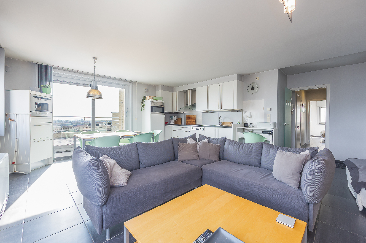 Penthouse op steenworp van het strand met panoramisch zicht - foto 4