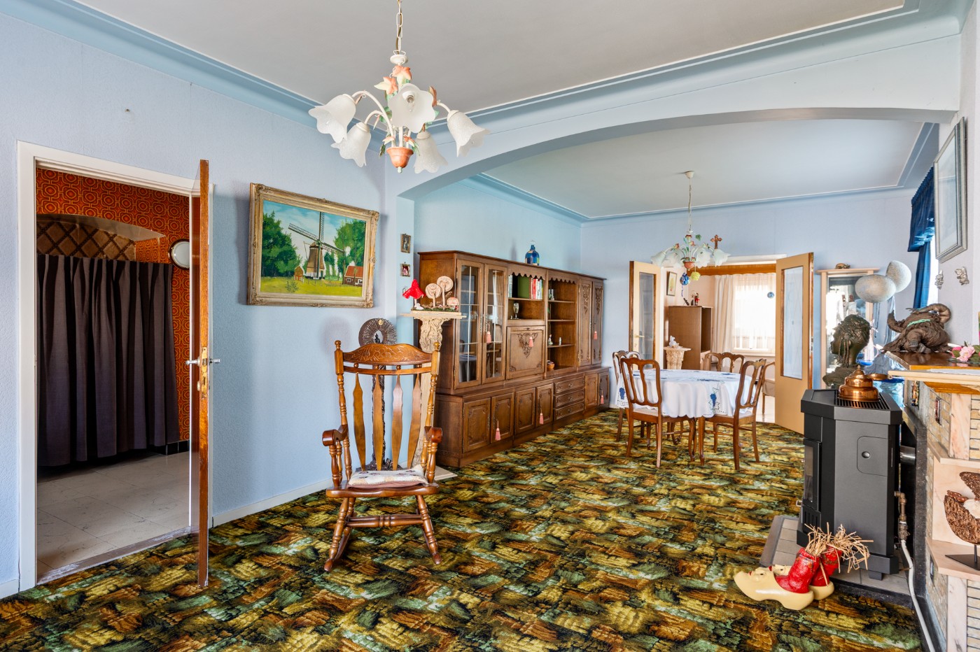 Vrijstaande, te renoveren woning met 3 à 4 slpk., garage en zuid-tuin - foto 3