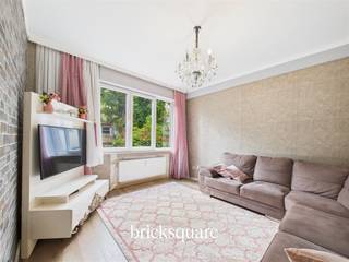 Sint-Joost-ten-Node - Mooi appartement met 1 slaapkamerDit appartement van 79 m² is ideaal gelegen op een steenworp van het centrum van Brussel,...