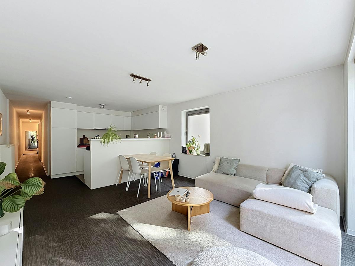 Gelijkvloers 1-slaapkamerappartement te huur in Kortrijk! - foto 4
