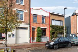 Deze woning is gelegen op een toplocatie in de rustige buurt van Deurne, vlakbij het park Rivierenhof en het Wijnegem Shopping...