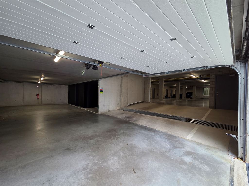 Garage à louer à Tielt - photo 2