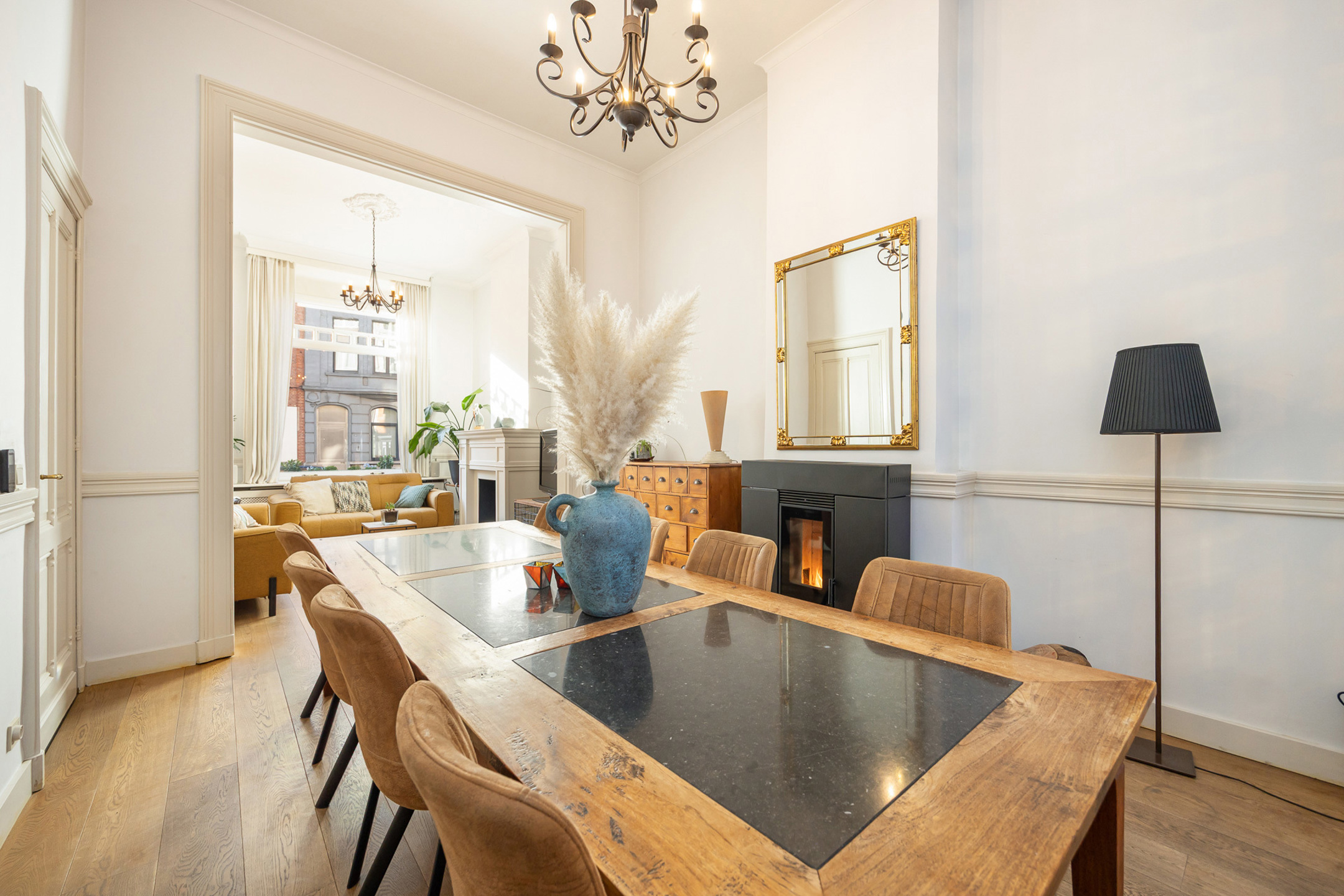 Gerenoveerd herenhuis met 4 slpks en stadstuin te Turnhout!  - foto 2