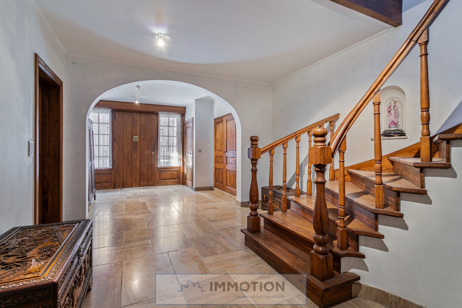 Unieke burgerwoning met bijgebouw en tuin - foto 3