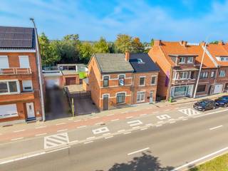 CONTACTJeroen Vandormael: jeroen@vastgoedvalkenborgh.be | 0498/05.76.72 Op de Kempische Steenweg, één van de belangrijkste verbindingsassen richting...