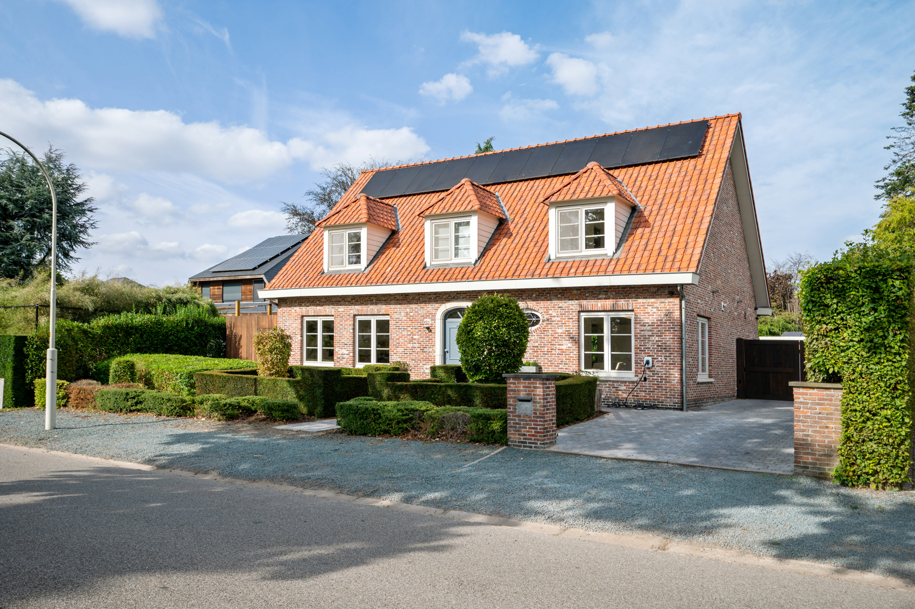 House for sale in Aartselaar