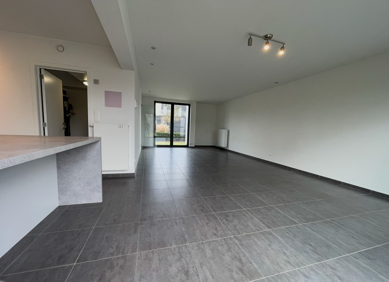 Recente gezinswoning vlakbij het centrum van Genk - foto 2