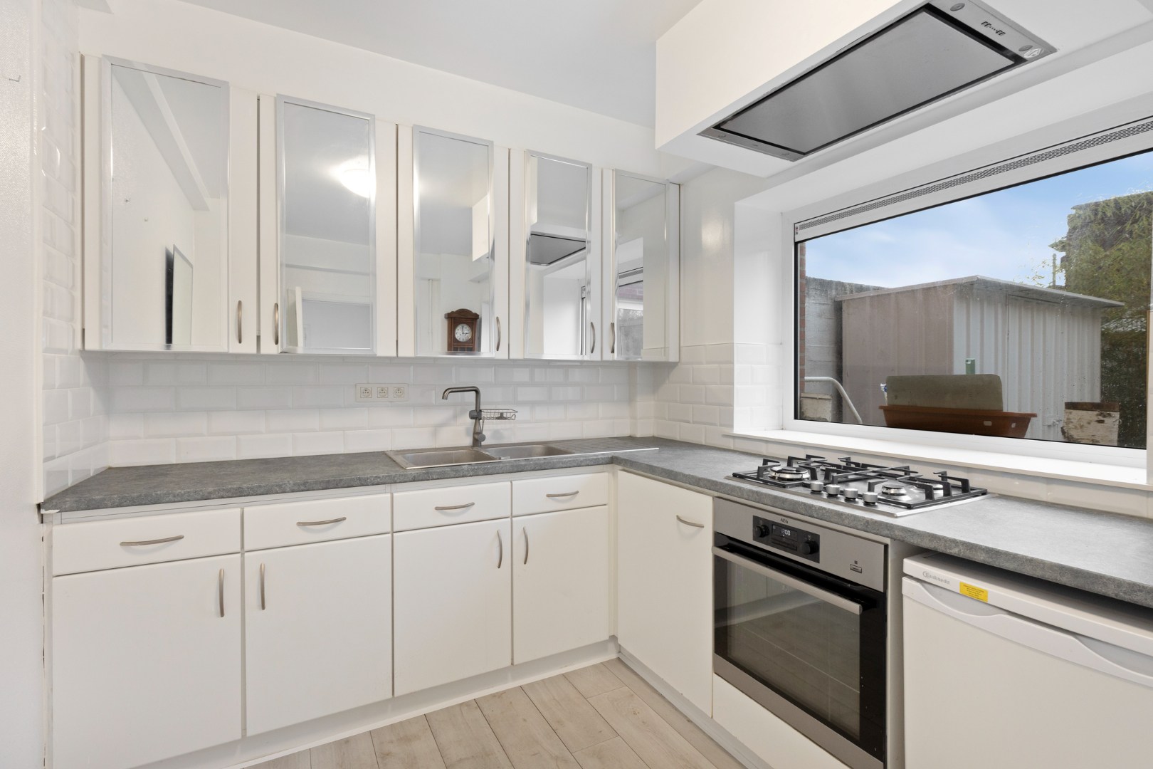 Ruim gelijkvloers appartement met 3 slaapkamers! - foto 4