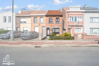 In Sint-Niklaas vindt u deze op te frissen gesloten bebouwing met garage op een perceel van maar liefst 852 m², met een bewoonbare oppervlakte van...