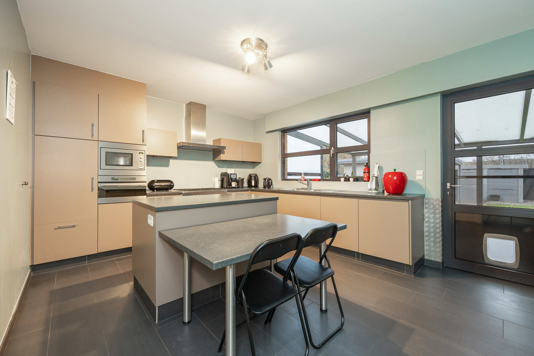 Ruime woning met 6 slaapkamers en optie tot kangoeroewoning  - foto 5