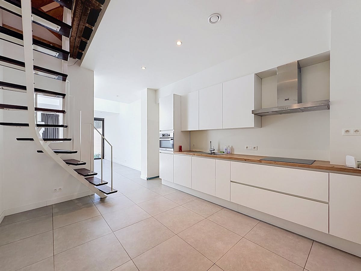 Woning met 3 slaapkamers en tuin te huur in Gent - foto 4