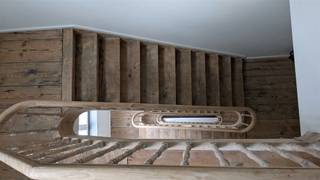 <p><strong>Overname aandelen - Opbrengsteigendom 15 kamers/ 1 appartement</strong></p><p><span><span>Op een boogscheut van de bruisende studentenstad Leuven bieden wij u een gerenoveerd opbrengstpand aan dewelke uiterst centraal gelegen is. Het pand zelf omvat 15 kamers en 1 appartement en dit binnen een energetisch kader. Met oog op de toekomst, ruimte, lichtinval en materiaalkeuze zullen bewoners hier kunnen genieten van comfort en dit op een strategisch locatie. Het openbaar vervoer, campussen en tal van faciliteiten zijn op wandel/ fietsafstand gelegen. Huurgarantie mogelijk aan 3,5% netto rendement/  11.735,- EUR huur/ maand! Oplevering voorzien september 2027.</span></span></p><p><span><span><strong>Meer informatie of een bezoek ter plaatse? Met plezier! Contacteer onze Expert Investeringsvastgoed Jacky: jacky@connect-immo.be - 0495 53 46 49</strong></span></span></p>