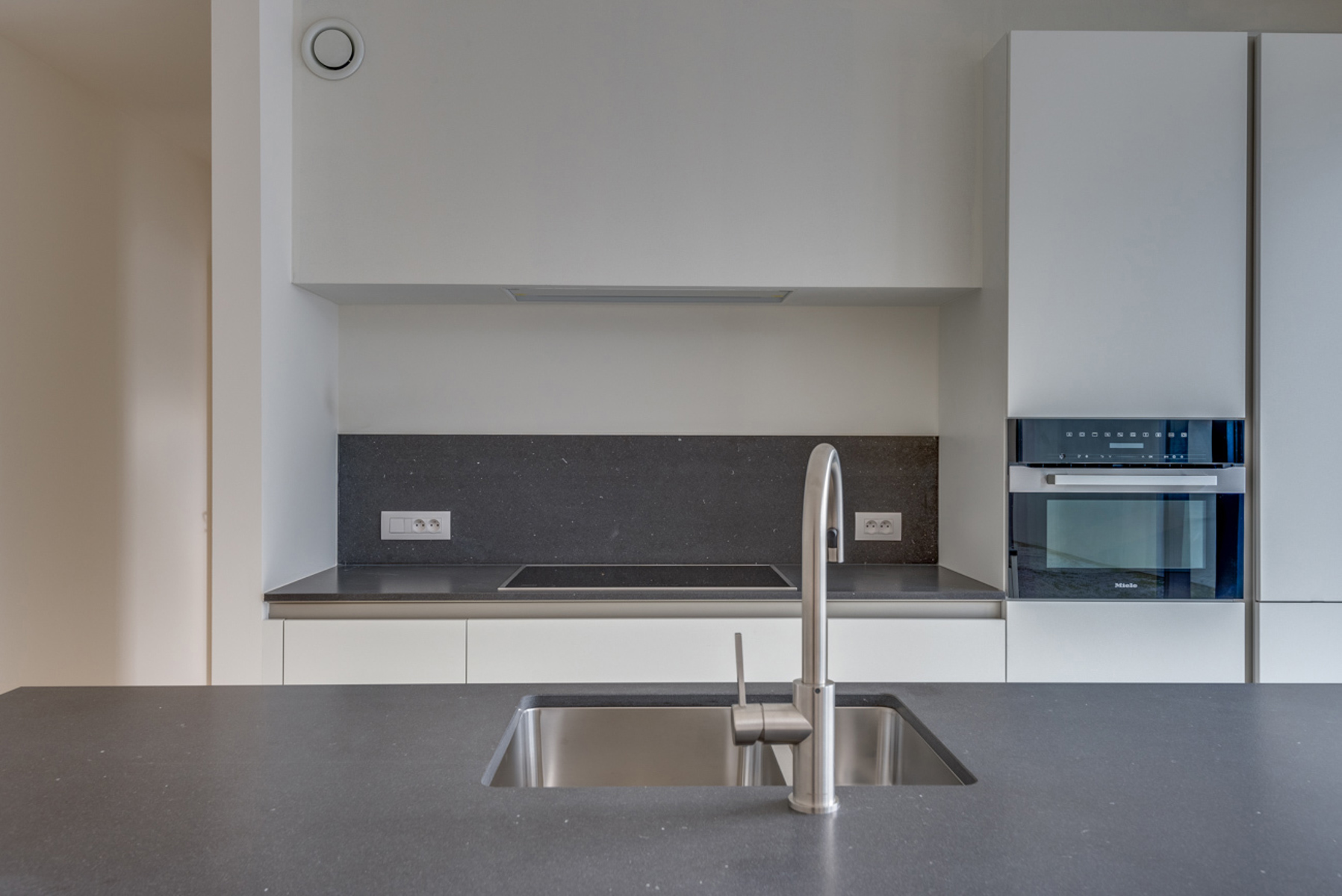 Appartementsgebouw met prachtig bewaarde voorgevel - foto 5