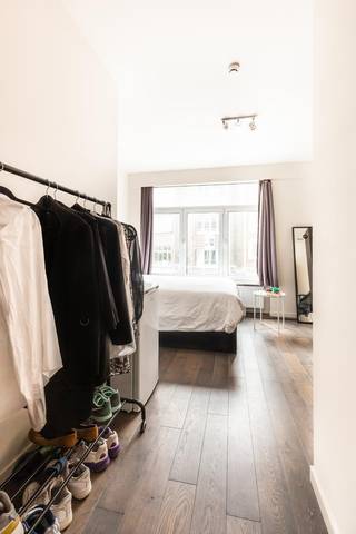 ENKEL VOOR STUDENTEN / ONLY FOR STUDENTS!Deze studentenkamers liggen in het hart van Leuven. Ze beschikken over een mooie, private badkamer met...