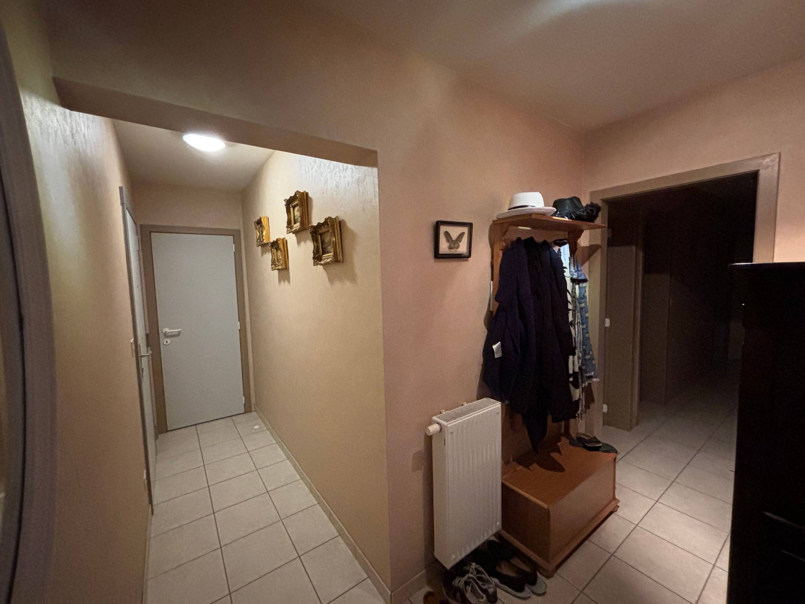 Centraal gelegen drieslaapkamerappartement te Blankenberge - foto 4
