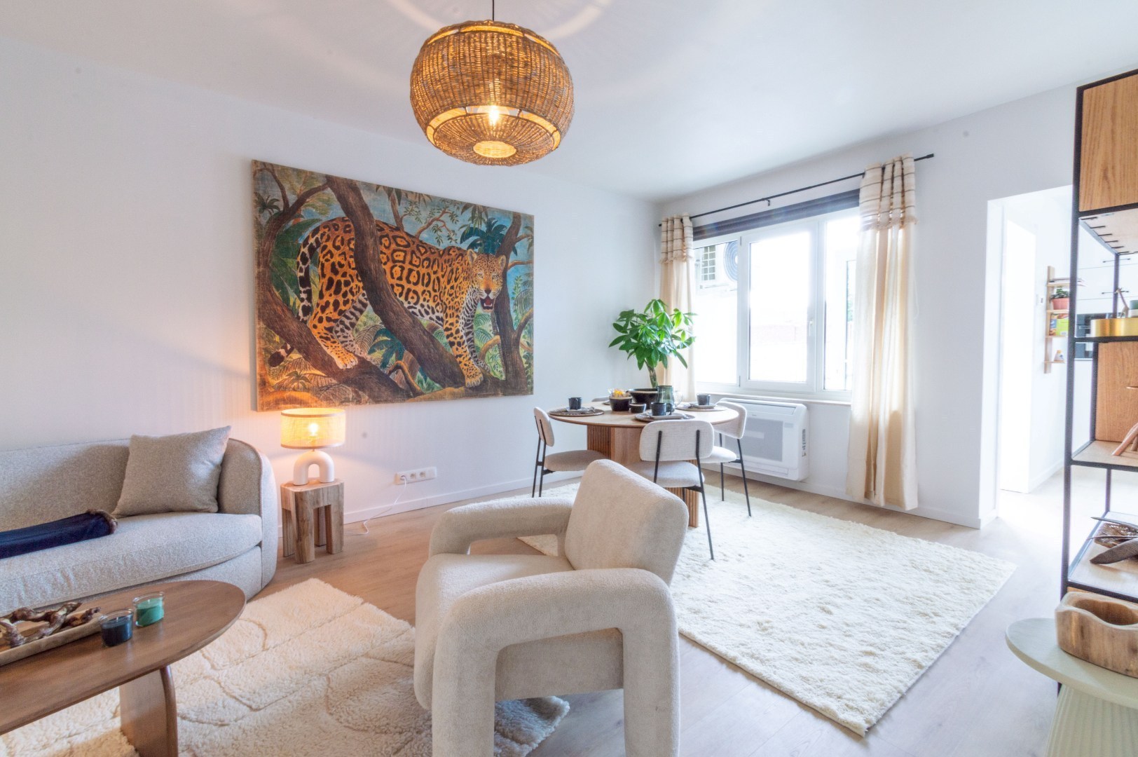 Volledig vernieuwbouwd appartement met 1 slaapkamer + bureau + tuin - foto 4