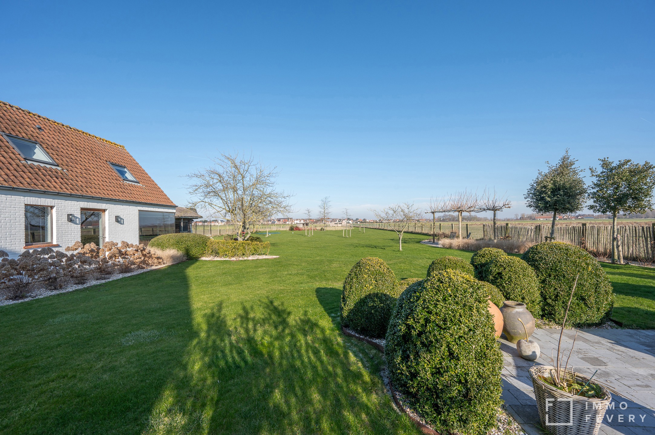 Unieke en zeer charmante hoeve op een toplocatie in Knokke. - foto 4