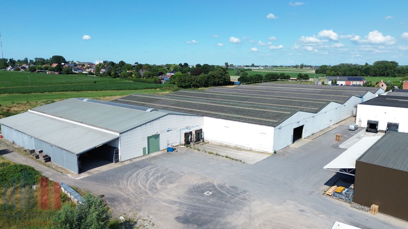 LOGISTIEK MAGAZIJN 3.378 m² met laadkades - photo 4
