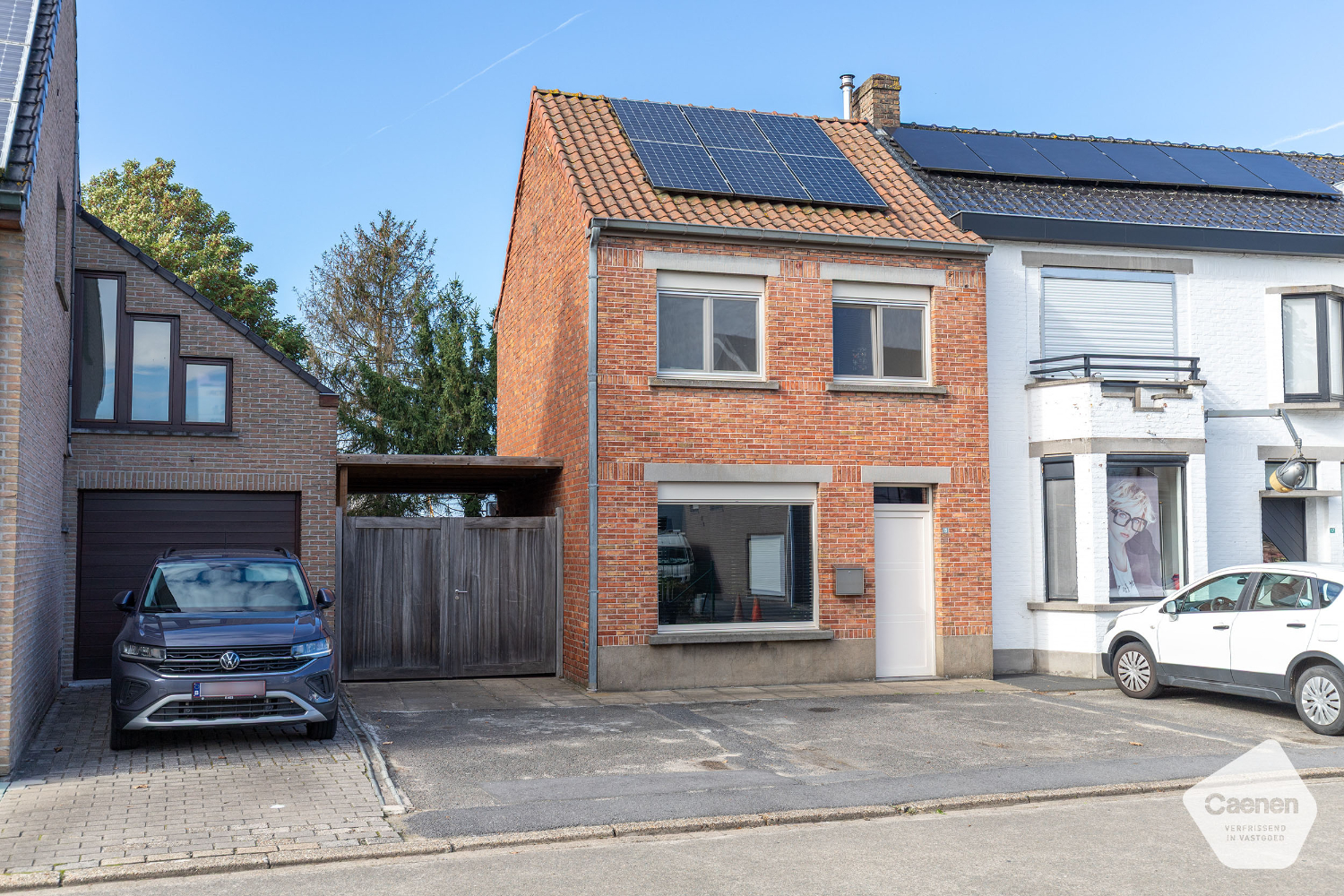 Instapklare half-open woning in het rustige en groene dorp Hertsberge met 3 slaapkamers , carport en zonnige tuin! - foto 2