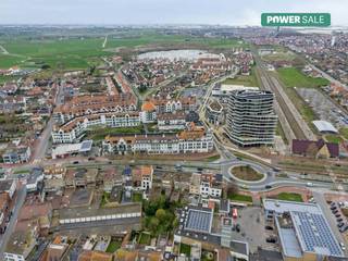 In de Smedenstraat, midden in het levendige hart van de kuststad, presenteren wij dit karaktervolle huis te koop. Dit vastgoed onderscheidt zich...
