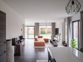 In een rustige en kindvriendelijke residentiële buurt in Kalken bevindt zich deze energiezuinige en instapklare woning met vier...