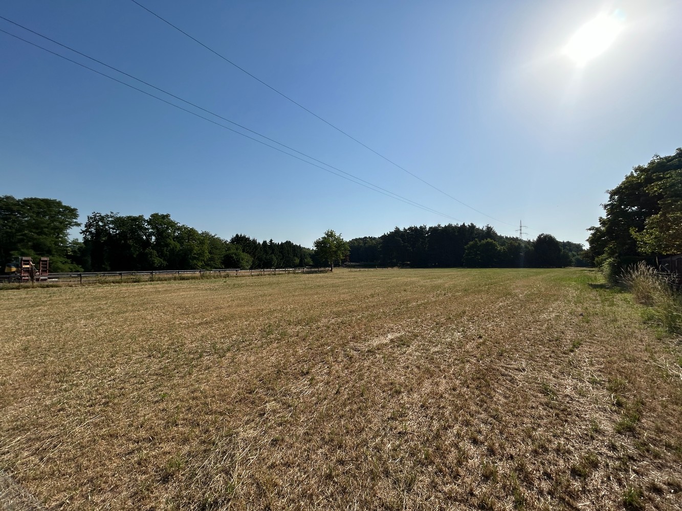 Bouwgrond met achterliggende weide te koop - foto 1