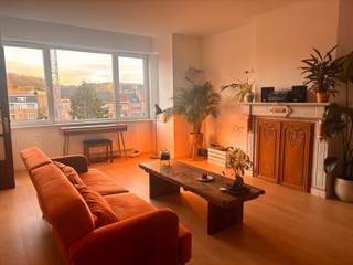 Ontdek dit charmante appartement in het hart van Aarschot, ideaal gelegen op slechts een paar minuten lopen van het station!Wij stellen je graag voor...