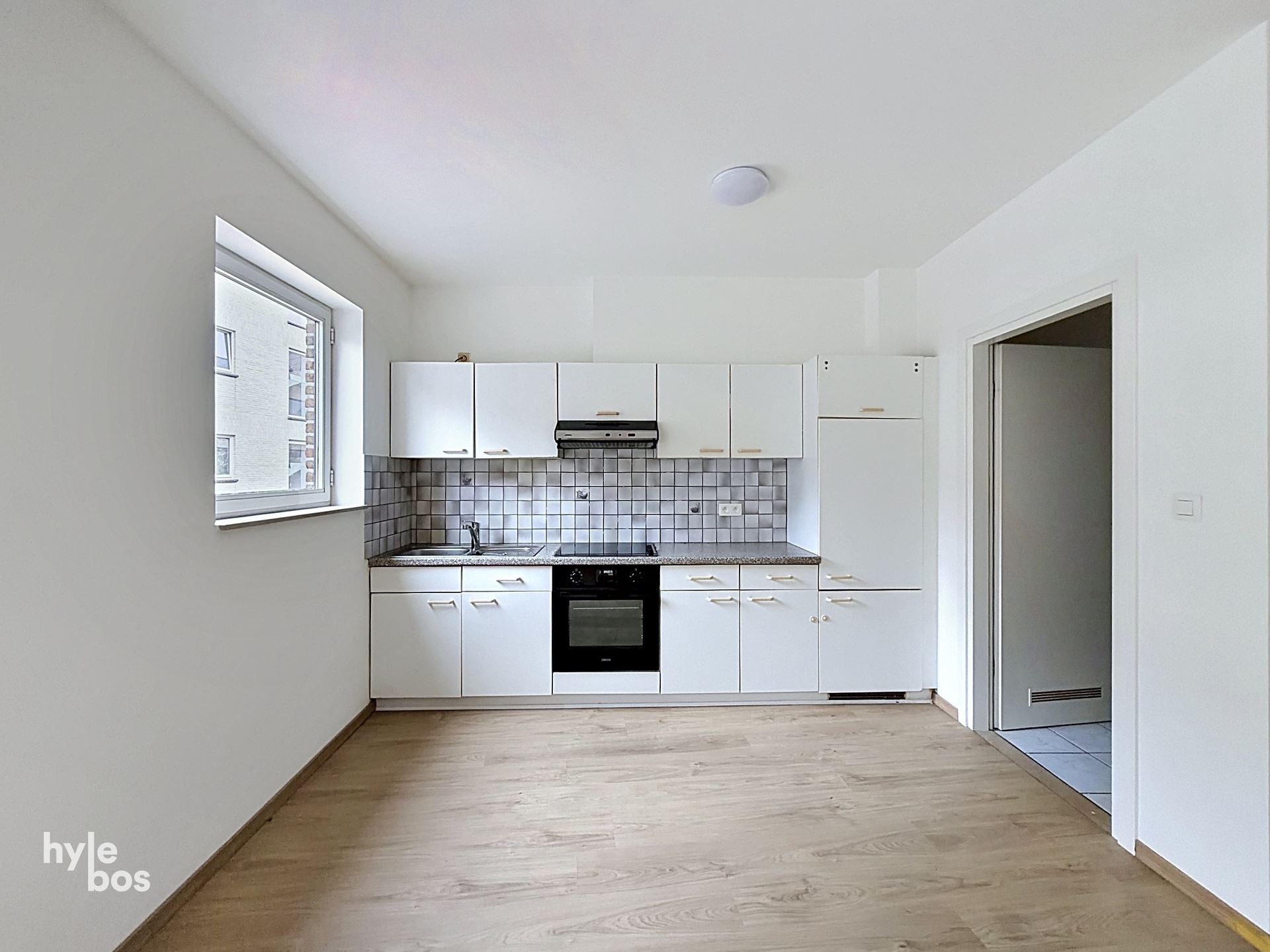 Apartment - photo 4