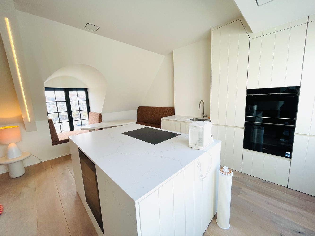 Brugge centrum, op 'Zand EXCLUSIEF GEMEUBELD APPARTEMENT MET ZONNETERRAS     ALLES GLOEDNIEUW     TOPKWALITEIT - foto 4