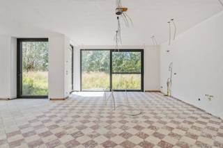 Rust, ruimte en potentieelIn het groene hart van Reet, een deelgemeente van Rumst, vind je deze uitzonderlijke eigendom van ca. 1,7 hectare. Omgeven...