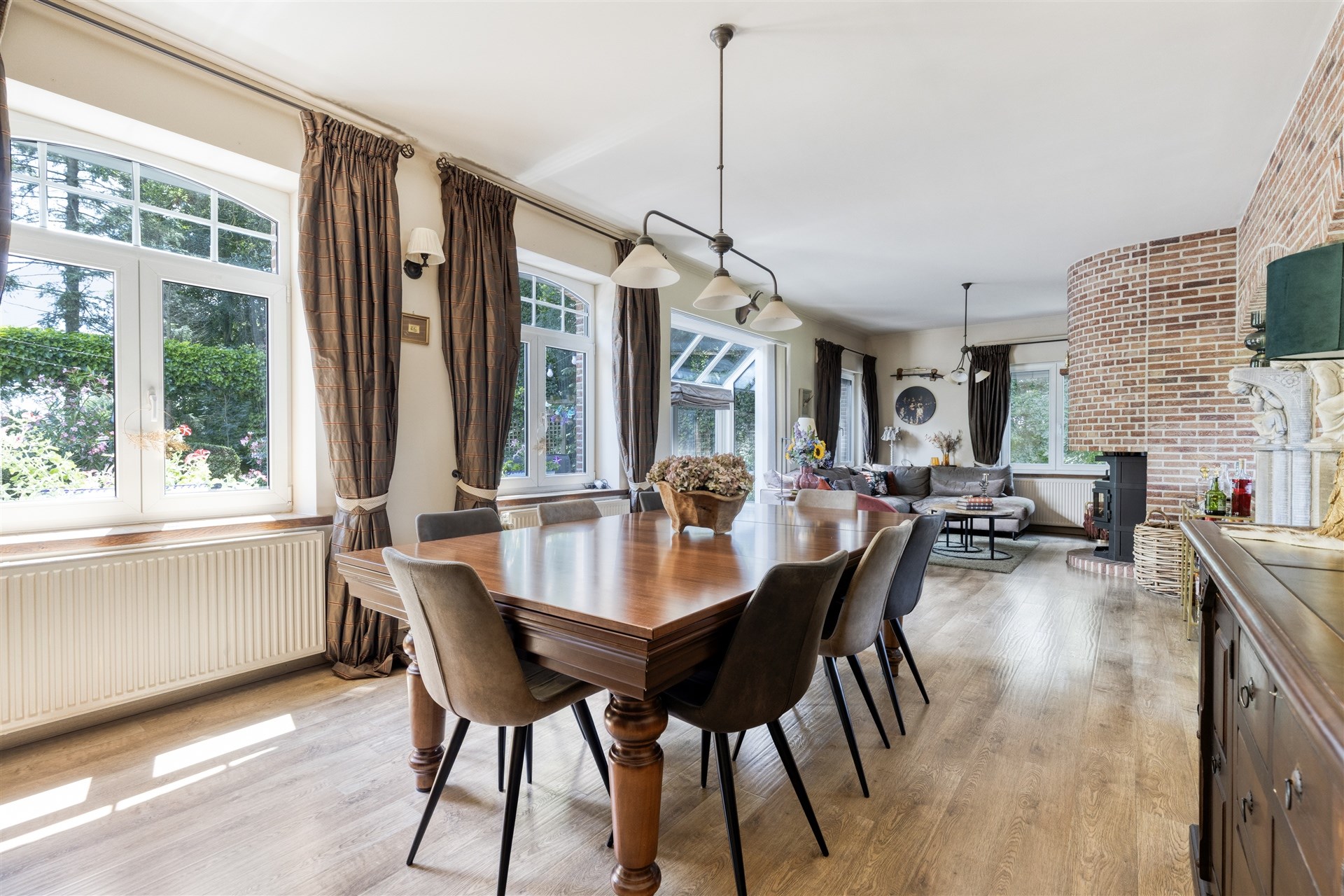 Exclusief gelegen villa op 3.970 m² in Sint-Lievens-Houtem - foto 4
