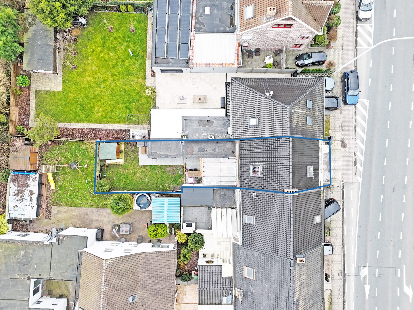 Grotendeels gerenoveerde woning met tuin te Aalst - foto 2