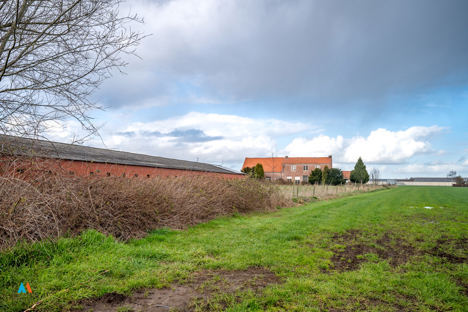 Landelijke hoeve met stallingen - foto 2