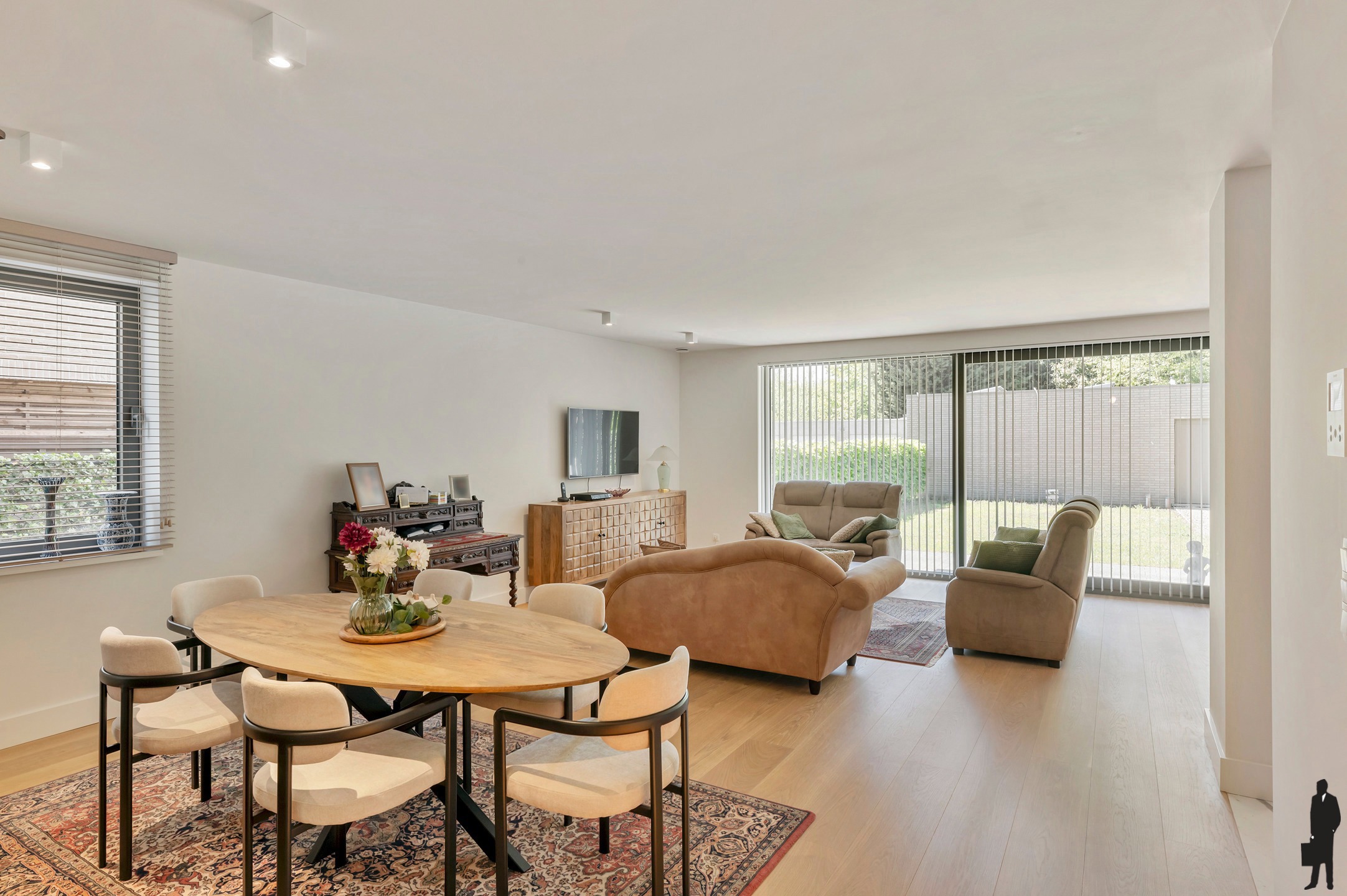 Ruim luxueus afgewerkte gelijkvloers appartement (2019) met tuin en garagebox!  - foto 5
